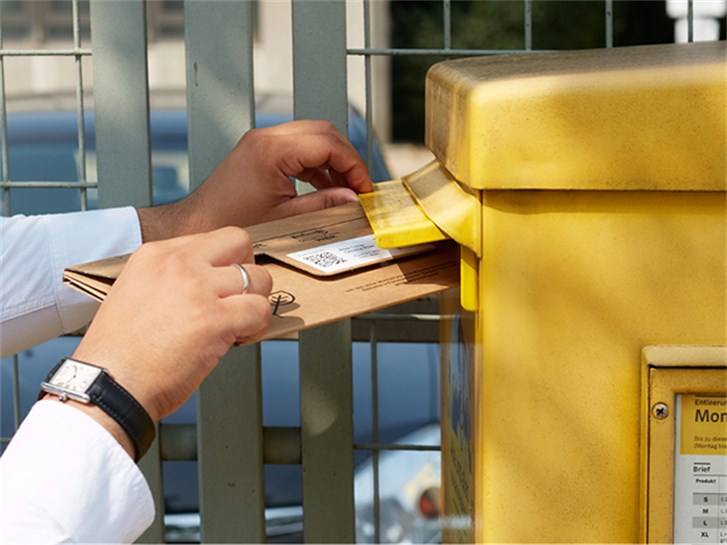 Verpackung in Briefkasten